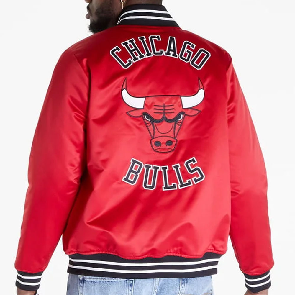 Chicago Bulls Heavyweight Red Satin Jacket - Image 2