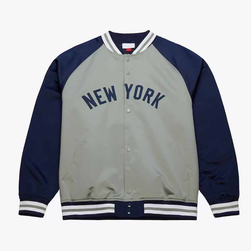 NY Yankees Vintage Logo Double Clutch Lightweight Gray Satin Jacket